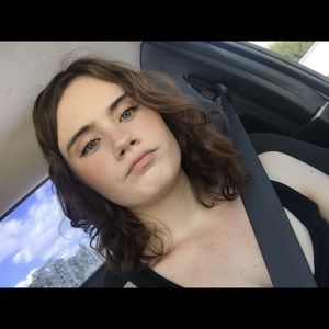 Meet your Posher, Valerie